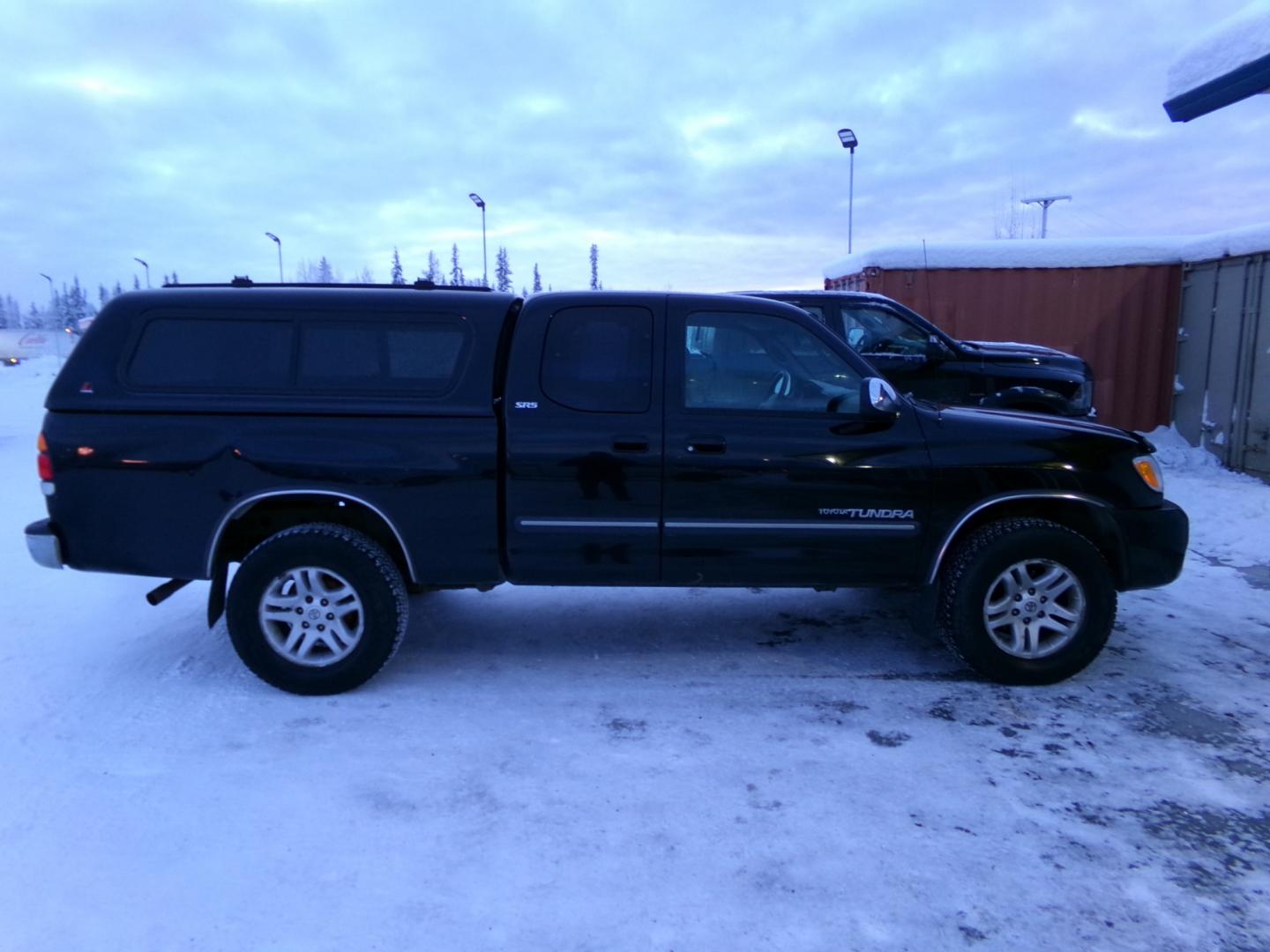 2003 Black Toyota Tundra (5TBBT44103S) , located at 2630 Philips Field Rd., Fairbanks, AK, 99709, (907) 458-0593, 64.848068, -147.780609 - Photo#2